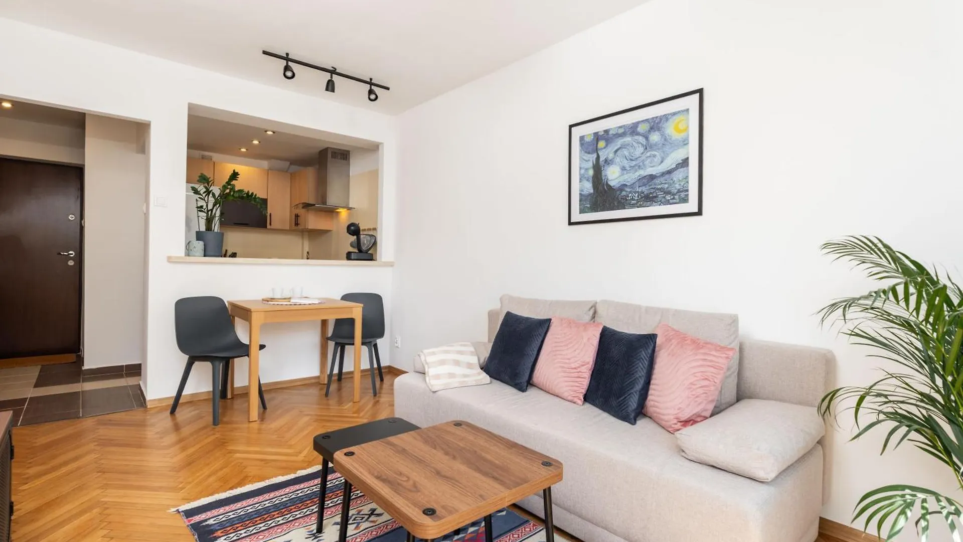 Apartament Przytulne Mieszkanko Z Balkonem I Parkingiem W Sercu Pragi Poludnie Warszawa